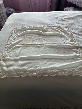 Elegant Cream Decorative Bed Topper with Satin Lattice Trim